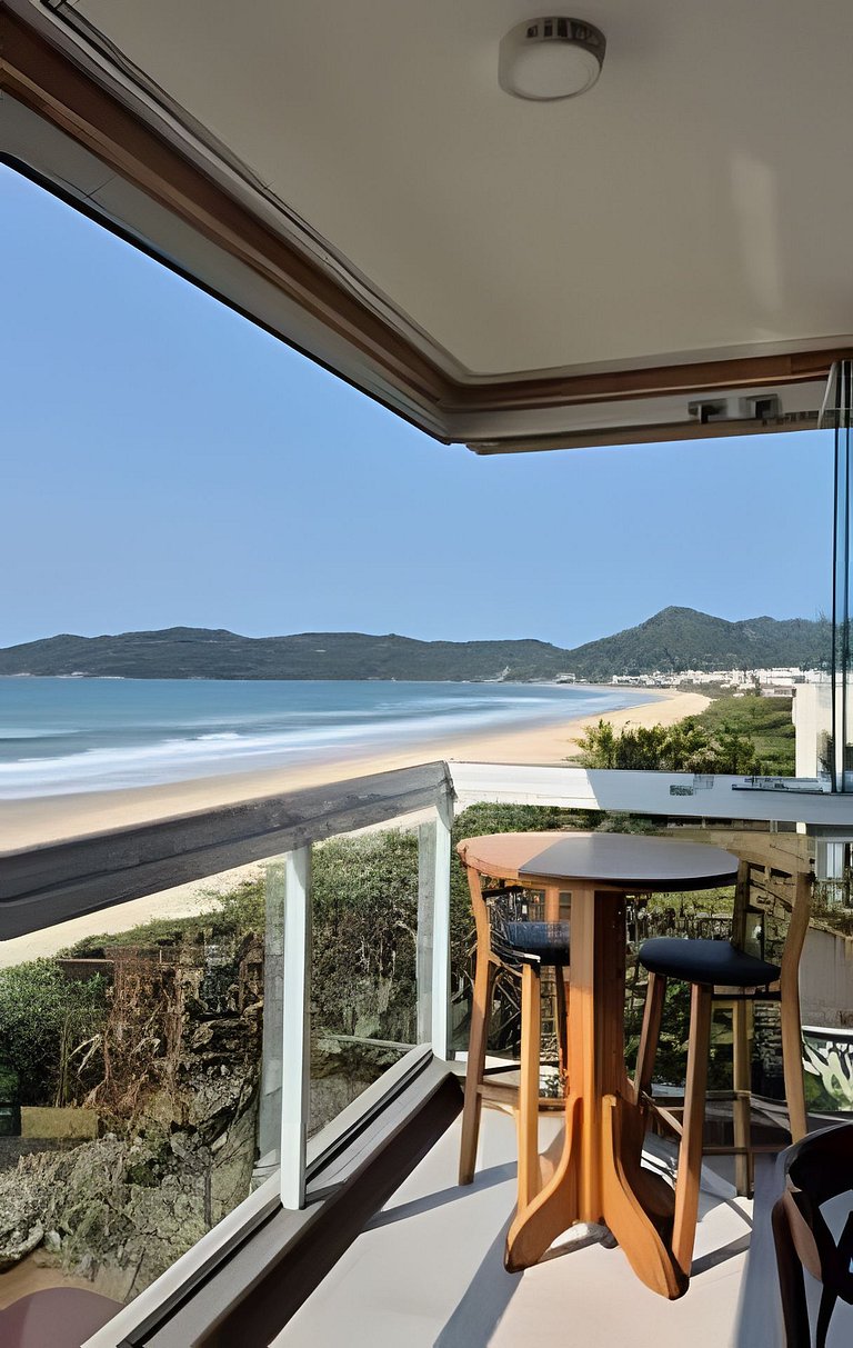 Cobertura con vista al mar en Mariscal - APTO 305