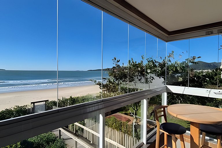 Apartamento frente al mar en Mariscal - APTO206