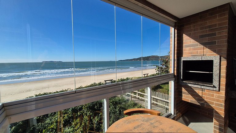 Apartamento frente al mar en Mariscal - APTO205